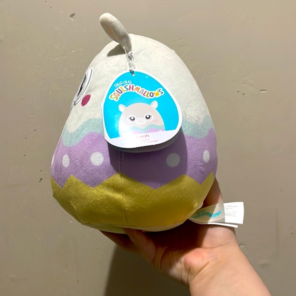 Selling Leah squishmallow - Picture 3 of 4